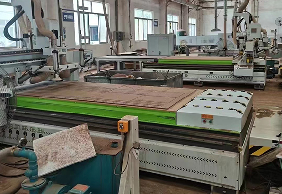 Máquina roteadora CNC